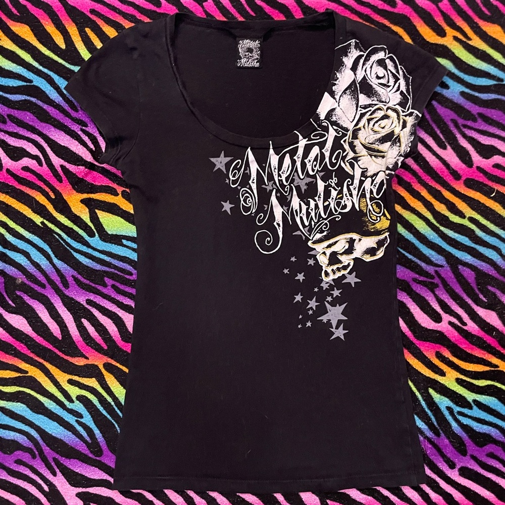 Y2k grunge goth rare 2000s Metal Mulisha Graphic Tee with White and Gray Accents